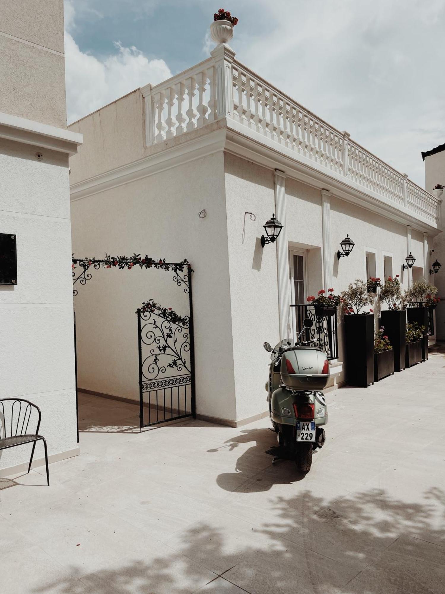 Ruby Palace Vlorë Εξωτερικό φωτογραφία