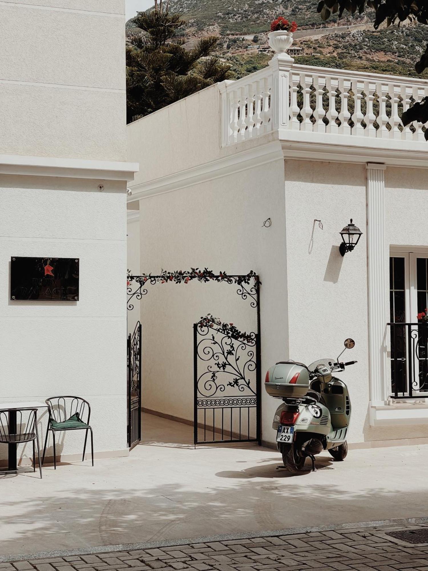 Ruby Palace Vlorë Εξωτερικό φωτογραφία
