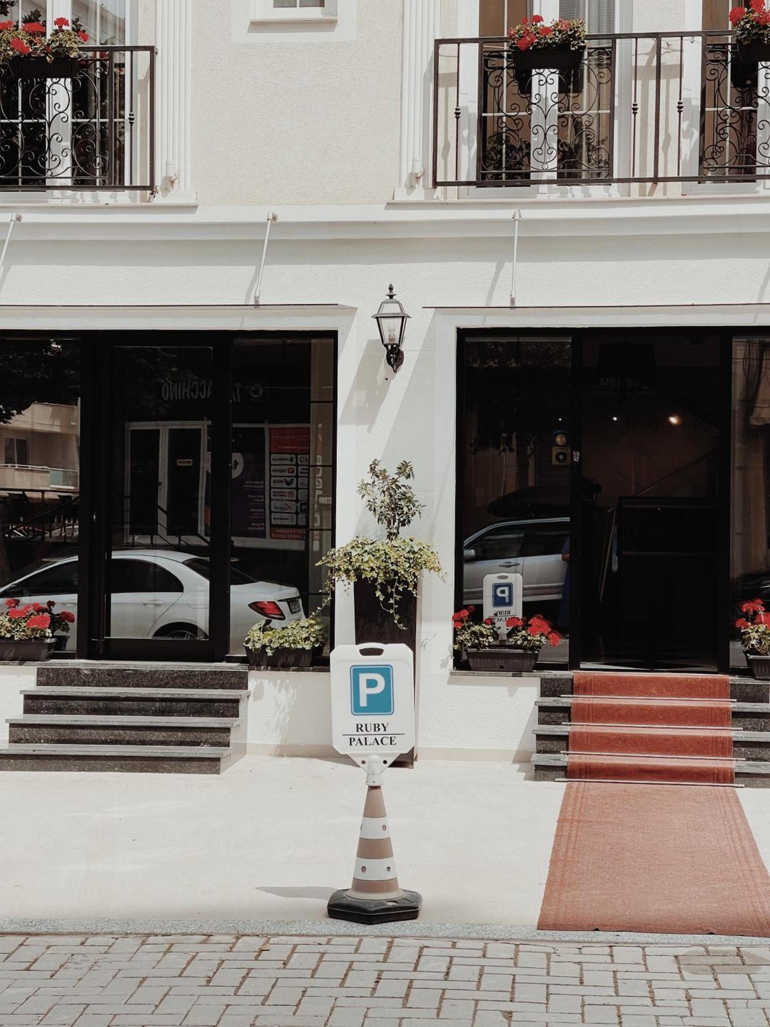 Ruby Palace Vlorë Εξωτερικό φωτογραφία