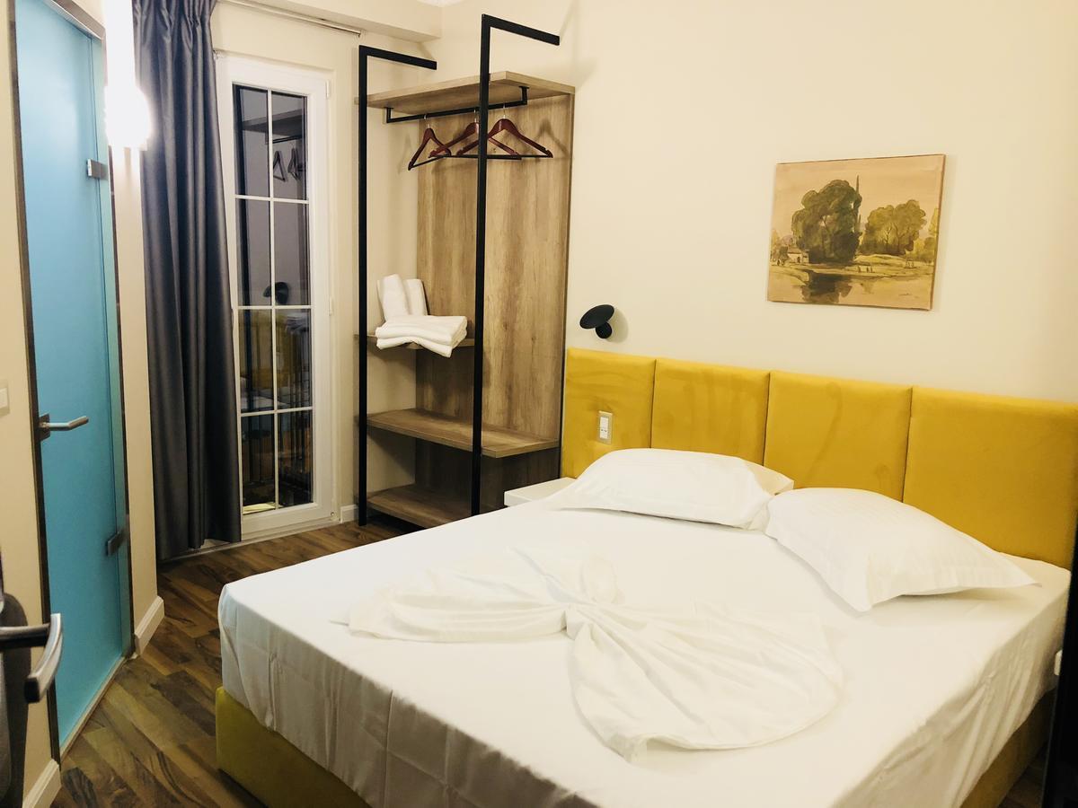 Ruby Palace Vlorë Εξωτερικό φωτογραφία