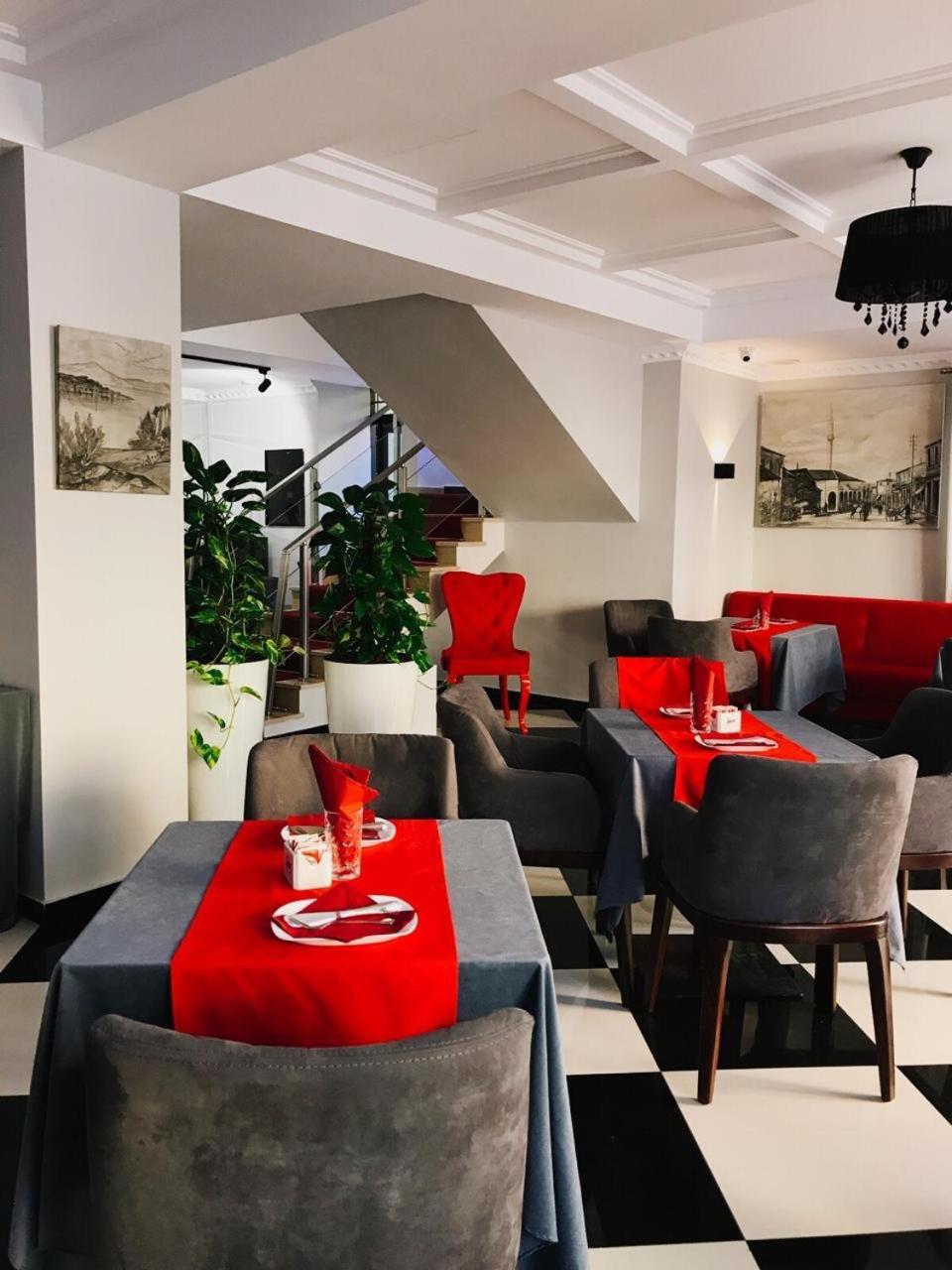 Ruby Palace Vlorë Εξωτερικό φωτογραφία